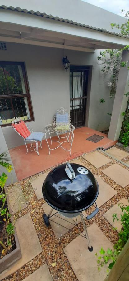 Abigail'S Garden Cottage Montagu Extérieur photo